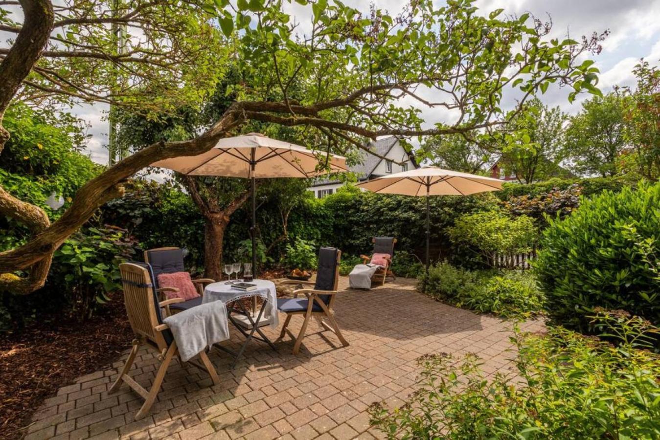 Adenauer Zwoelf - Das 5 Sterne Ferienhaus Mit Sauna Und Garten Am Eifelsteig Kerpen  Εξωτερικό φωτογραφία